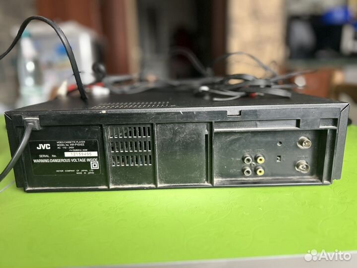 Видеомагнитофон JVC