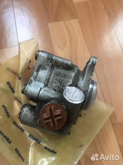 Продаю насос гур для газон некст