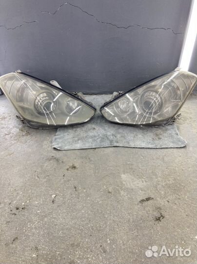 Фары на toyota caldina