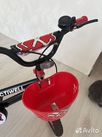 Детский велосипед четырехколесный 12