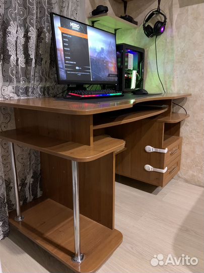 Компьютерный стол бу