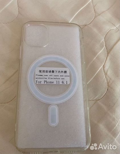 Чехол на iPhone 11