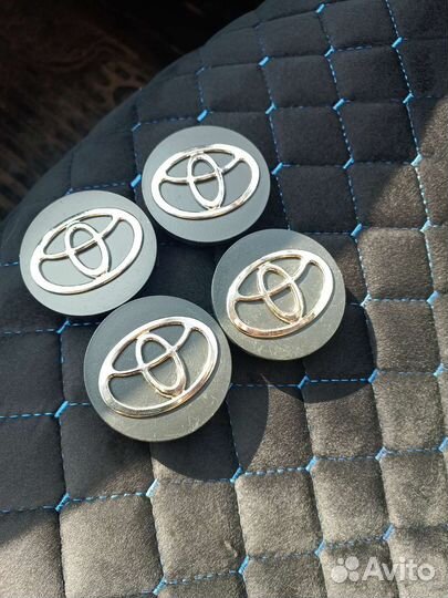 Колпачки на литые диски toyota