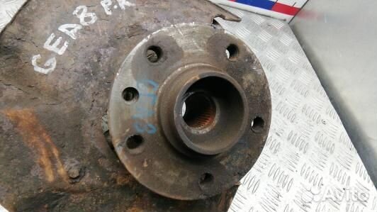 Ступица передняя правая volkswagen transporter T5