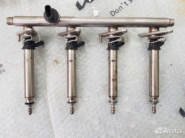 Топливная рампа Mercedes-Benz A2700701595