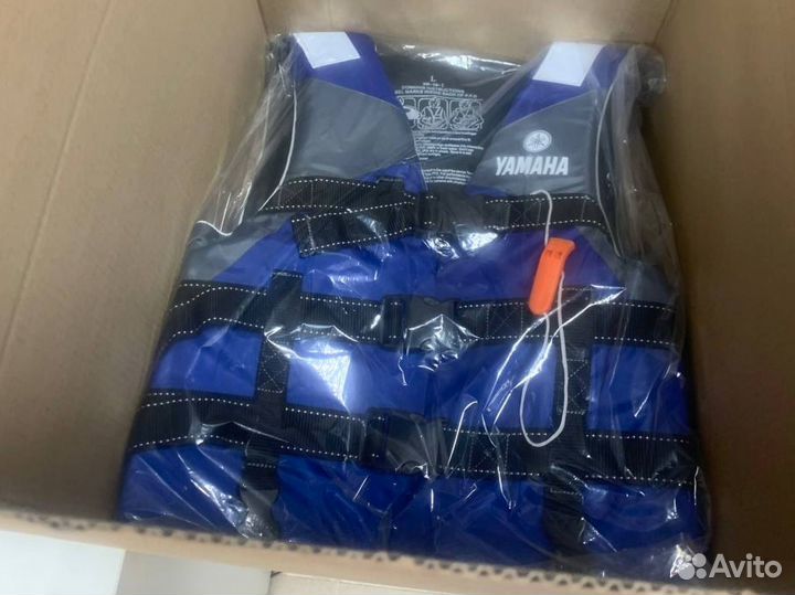 Спасательный жилет взрослый