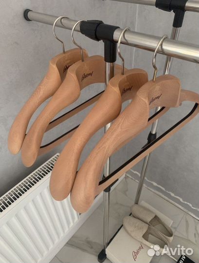 Вешалки плечики