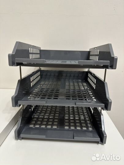 Лотки горизонтальные для бумаг