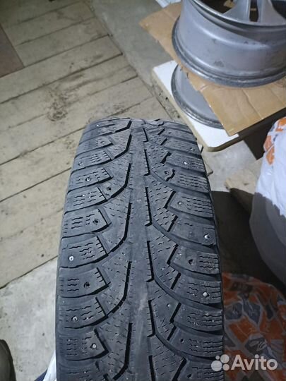 Nokian Tyres Nordman 5 SUV 215/65 R16
