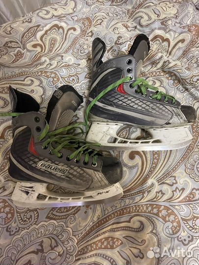 Хоккейные коньки bauer