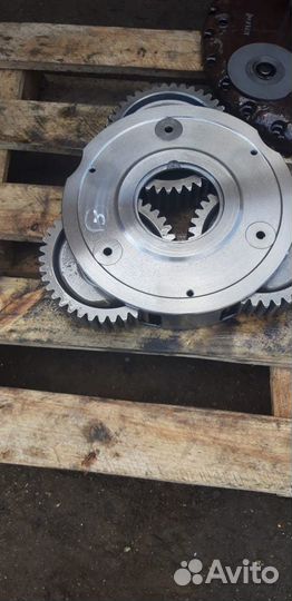 Первая ступень редуктора хода Doosan S420LC-V