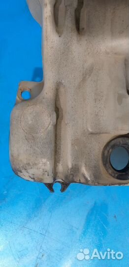 Бачок омывателя для Mitsubishi Space Wagon