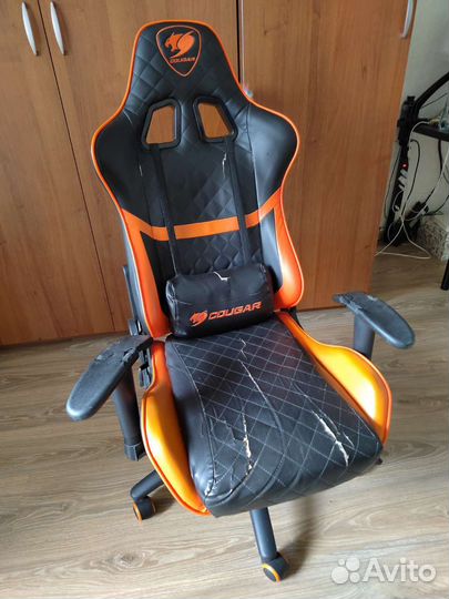 Игровое компьютерное кресло б/у