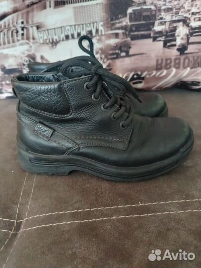 Ботинки демисезонные 32-33