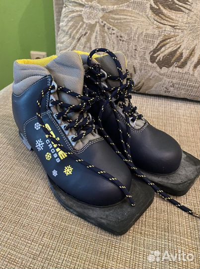 Лыжные ботинки 32 размер