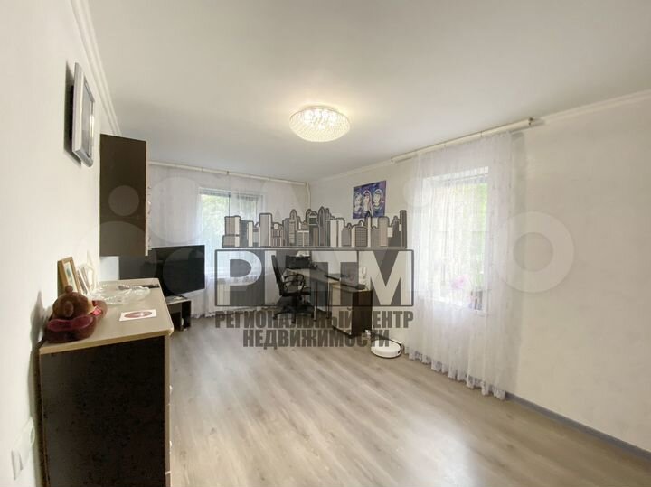 2-к. квартира, 53 м², 1/10 эт.