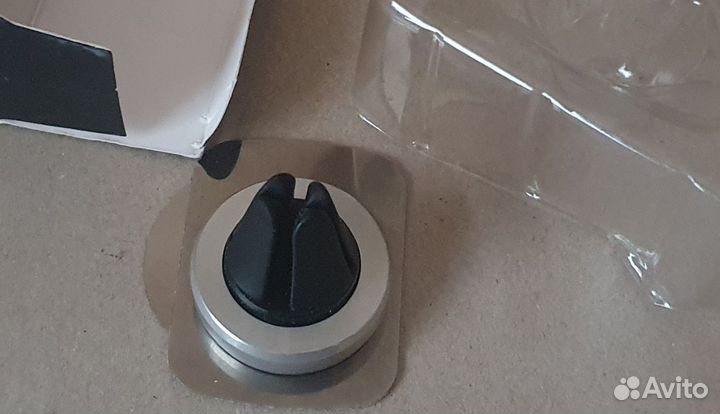 Магнитный держатель для телефона