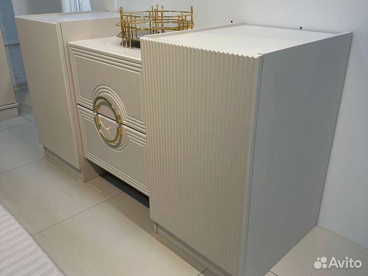 Спальный гарнитур «Каталина» 108