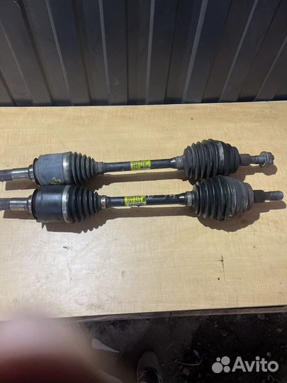 Привод полуось передняя левая Мерседес GL X164