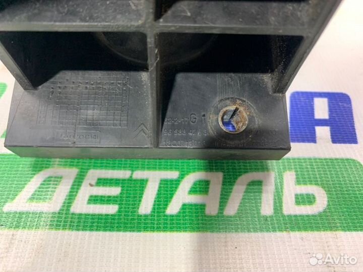 Кронштейн бампера передний левый Citroen C4 Grand