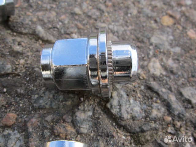 Гайка для крепления колеса