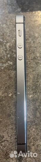 Телефон iPhone 5s 16 Gb