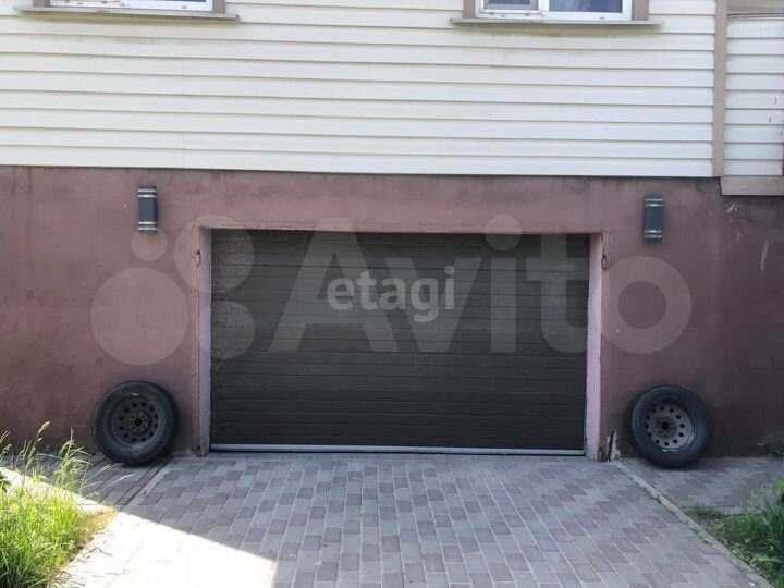 Дом 266 м² на участке 8 сот.