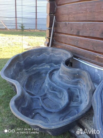 Декоративный пруд