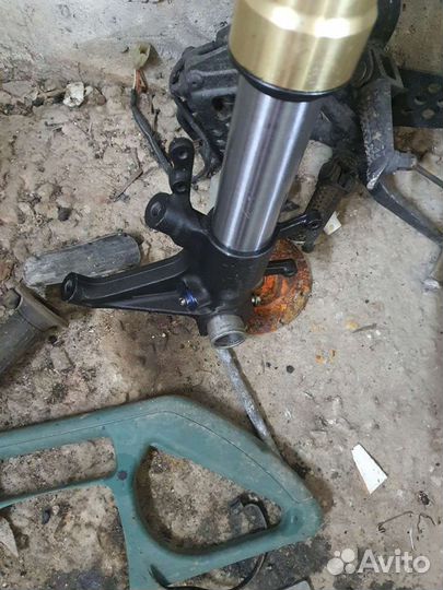 Перья вилки suzuki GSX -r 600 k4 4557