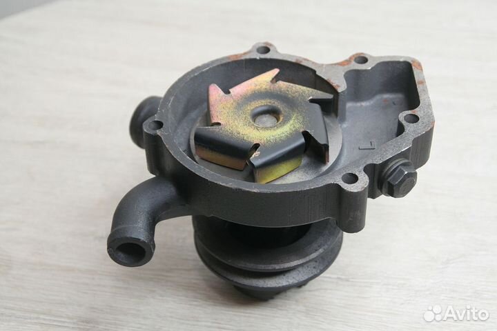 Водяной насос двигателя Ricardo ZH4105, K4100ZD