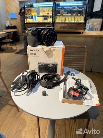 Sony A6100 Kit (до 500 кадров пробег)