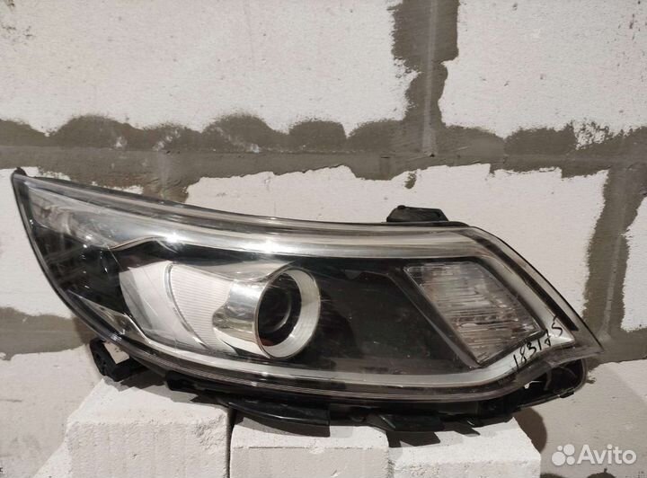 Фара правая битая Kia RIO 3