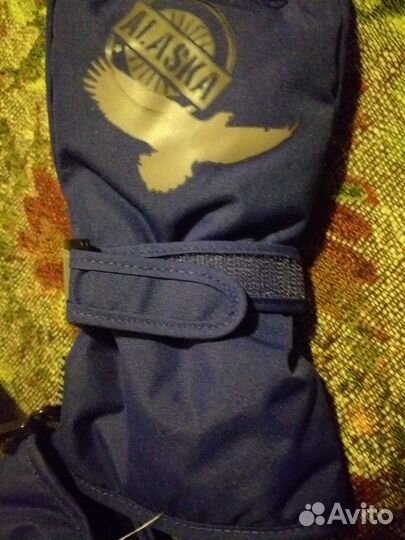 Перчатки Reike зима новые 10-14 лет