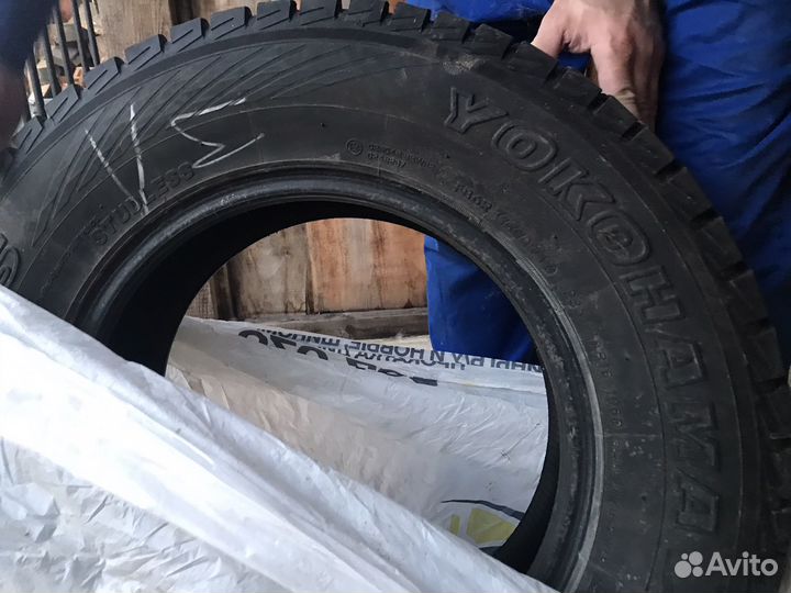 Yokohama Geolandar X-AT 235/70 R16