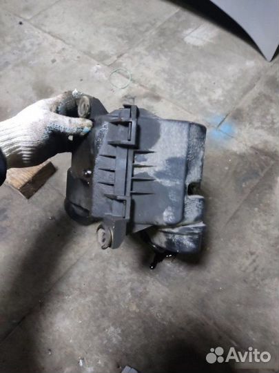 Корпус воздушного фильтра Honda Cr-V 3