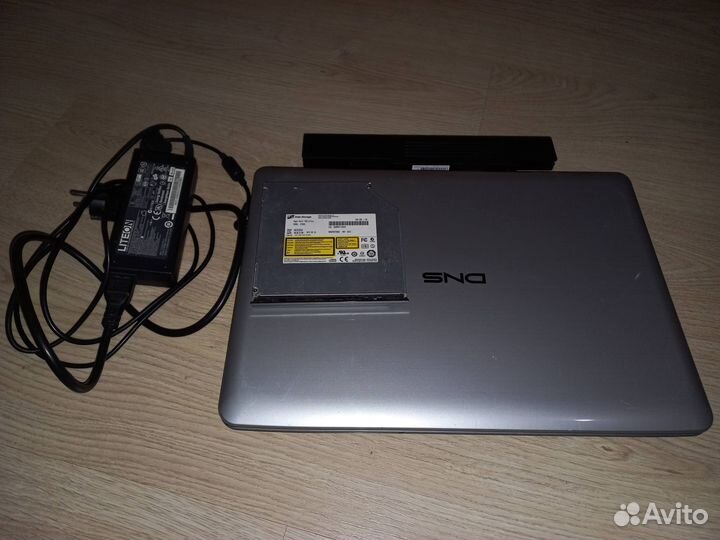 Ноутбук DNS на i7/8Gb RAM/120Gb SSD/NVidia GT 640M
