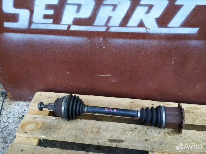 Привод передний правый Audi A6 C6 2.8 CCE 2010