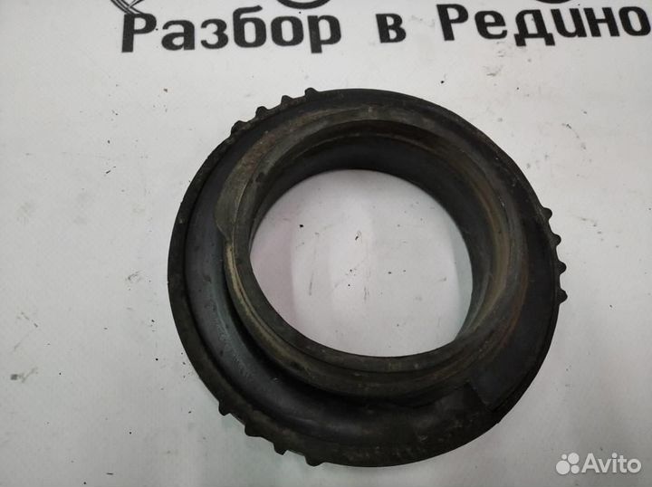 Опора передней стойки w140 S-class 119.970 1992