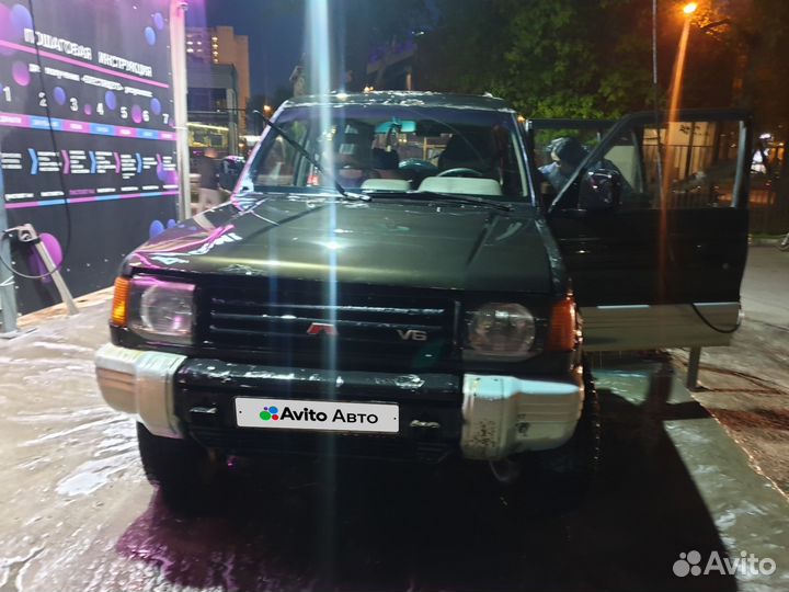Mitsubishi Montero 3.0 AT, 1996, 289 000 км