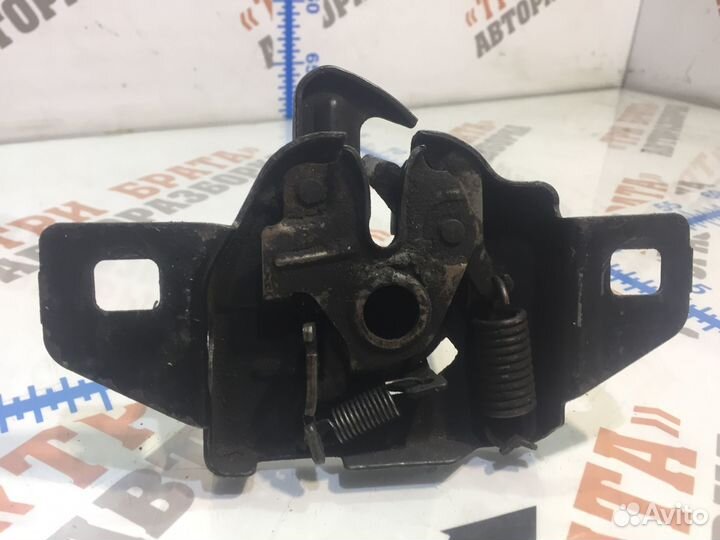 Крайслер 300M Замок капота Средний/Центр