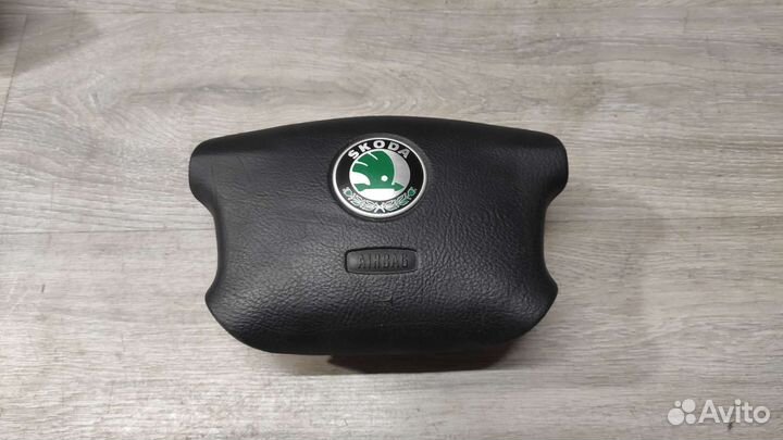 Подушка в руль шкода октавия тур