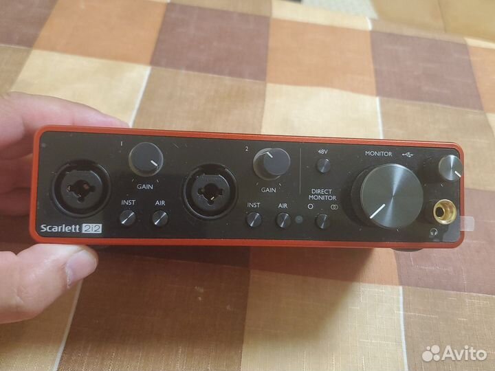 Звуковая карта focusrite scarlett 2i2 solo