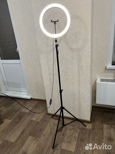 Кольцевая лампа