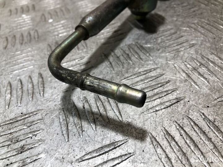 Рейка топливная рампа Nissan Maxima a32