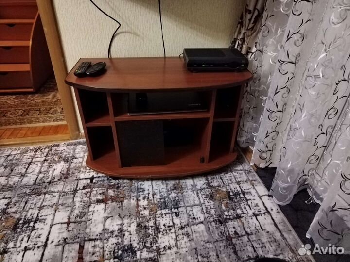 Тумба под телевизор