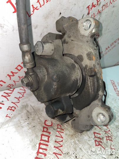 Суппорт тормозной передний правый Volkswagen Golf