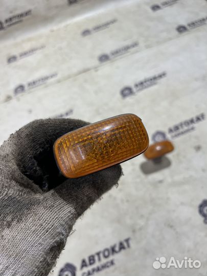 Повторитель поворота Nissan Primera P11