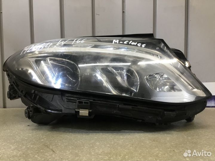 Фара правая Mercedes Benz W166 M-Klasse (ML GLE) 2