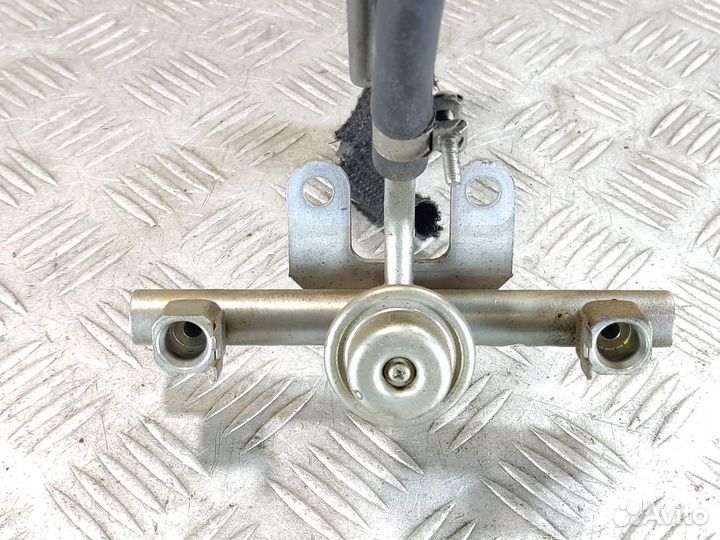 Рейка топливная рампа Subaru Impreza wrx G11