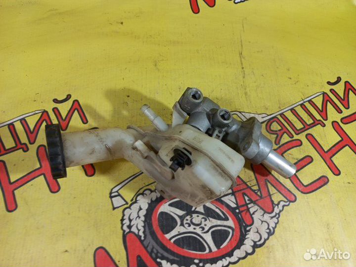 Главный тормозной цилиндр Mitsubishi Lancer X 10